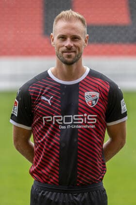 Maximilian Beister (11, FCI) ; FC Ingolstadt 04; 2.BL, Porträttermin 2021 2022 2. Bundesliga - FC Ingolstadt 04 Saison 2021 2022