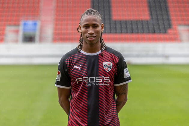Caniggia Ginola Elva (14, FCI) ; FC Ingolstadt 04; 2.BL, Porträttermin 2021 2022 2. Bundesliga - FC Ingolstadt 04 Saison 2021 2022