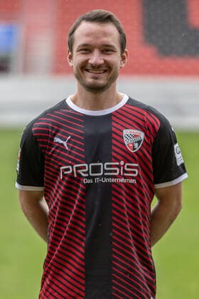 Peter Kurzweg (16, FCI) ; FC Ingolstadt 04; 2.BL, Porträttermin 2021 2022 2. Bundesliga - FC Ingolstadt 04 Saison 2021 2022