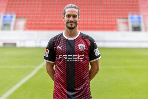 Jonatan Kotzke (25, FCI); FC Ingolstadt 04; 2.BL, Porträttermin 2021 2022 2. Bundesliga - FC Ingolstadt 04 Saison 2021 2022