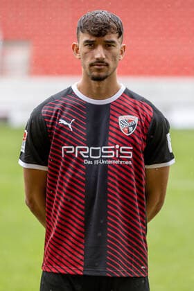 Arian Llugiqi (29, FCI) ; FC Ingolstadt 04; 2.BL, Porträttermin 2021 2022 2. Bundesliga - FC Ingolstadt 04 Saison 2021 2022