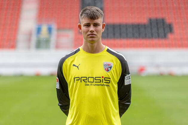 Torwart Markus Ponath (40, FCI) ; FC Ingolstadt 04; 2.BL, Porträttermin 2021 2022 2. Bundesliga - FC Ingolstadt 04 Saison 2021 2022