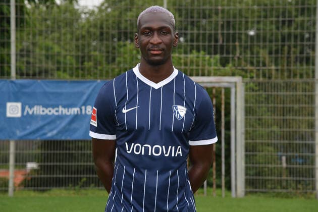 Tarsis Bonga; VfL Bochum; 1.BL, Porträttermin 2021 2022 Bochum Nordrhein-Westfalen Deutschland