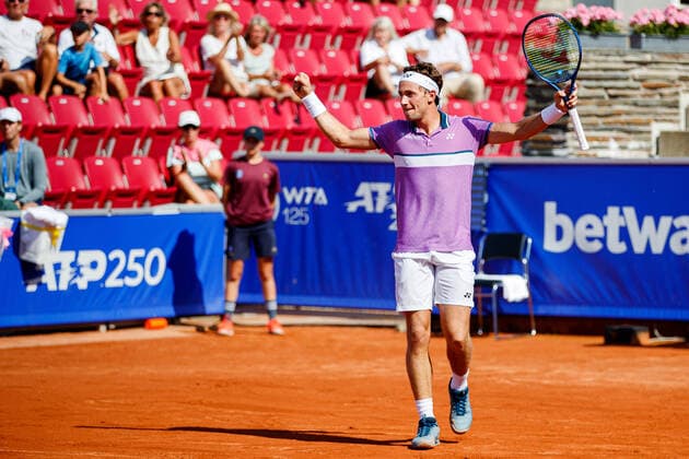 210717 Casper Ruud, Norge, jublar efter seger under dag 13 av Nordea Open den 17 juli 2021 i Bastad. Copyright: MATHILDAxAHLBERG BB210717BB409