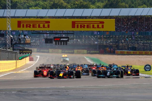 Start, Sprint Qualifying, 33 Max Verstappen (NED, Red Bull Racing), 44 Lewis Hamilton (GBR, Mercedes-AMG Petronas F1 Team), 77 Valtteri Bottas (FIN, Mercedes-AMG Petronas F1 Team), 16 Charles Leclerc (MON, Scuderia Ferrari Mission Winnow), F1 Grand Prix of Great Britain at Silverstone Circuit on July 17, 2021 in Silverstone, United Kingdom. (Photo by HOCH ZWEI) Silverstone United Kingdom