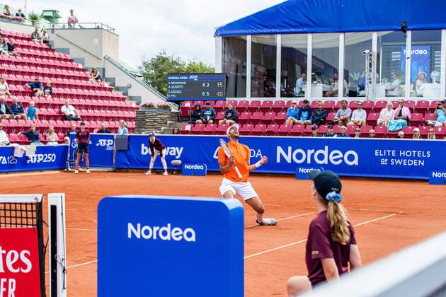 210718 Sander Arends, Nederländerna, och David Pel, Nederländerna, jublar efter vinsten i dubbelfinalen under dag 14 av Nordea Open den 18 juli 2021 i Bastad. Copyright: MATHILDAxAHLBERG BB210718BB339