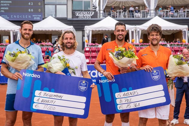 210718 Andre Begemann, Tyskland, och Albano Olietti, Frankrike, och Sander Arends, Nederländerna, och David Pel, Nederländerna, efter finalen i dubbel under dag 14 av Nordea Open den 18 juli 2021 i Bastad. Copyright: MATHILDAxAHLBERG BB210718BB348