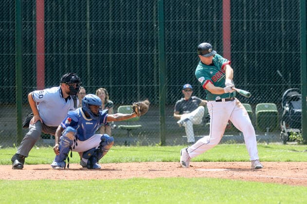 Baseballl I Herren I Saison 2020 2021 I 1.Bundesliga Nord I 11 + 12. Spieltag I Hamburg Stealers - Dohren Wild Farmers I 18.07.2021 Reungelo Bechmount (4, Hamburg Stealers) Sebastian Jaap (28, Dohren Wild Farmers) Hamburg Baseballanlage Langenhorst Hamburg Deutschland Copyright: xLobeca RalfxHomburgx