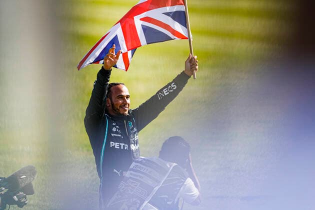 HAMILTON Lewis (gbr), Mercedes AMG F1 GP W12 E Performance, celebrates his win during the Formula 1 Pirelli British Grand Prix 2021, 10th round of the 2021 FIA Formula One World Championship, WM, Weltmeisterschaft from July 16 to 18, 2021 on the Silverstone Circuit, in Silverstone, United Kingdom - FORMULE 1 : Grand prix de Grande Bretagne - Course - Silverstone - 18 07 2021 DPPI PANORAMIC  _V2_5228