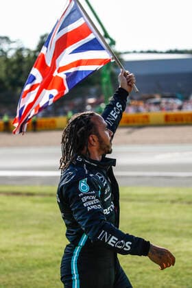 HAMILTON Lewis (gbr), Mercedes AMG F1 GP W12 E Performance, portrait celebrating his victory during the Formula 1 Pirelli British Grand Prix 2021, 10th round of the 2021 FIA Formula One World Championship, WM, Weltmeisterschaft from July 16 to 18, 2021 on the Silverstone Circuit, in Silverstone, United Kingdom - FORMULE 1 : Grand prix de Grande Bretagne - Course - Silverstone - 18 07 2021 DPPI PANORAMIC  00121021__B3_9756
