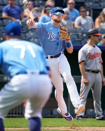 July 18, 2021: Kansas City Royals third baseman Hunter Dozier (17) rifles a throw across the diamond in the ninth inning at Kauffman Stadium in Kansas City, MO. Orioles defeated the Royals 5-0. CSM. Kansas City United States - ZUMAc04_ 20210718_zaf_c04_054 Copyright: xJonxRobichaudx