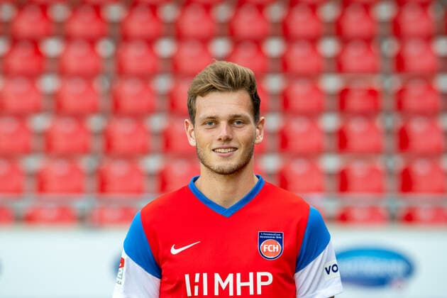 Tim Siersleben (FC Heidenheim, 04), GER, 1. FC Heidenheim 1846 e.V., Fussball, 2. Bundesliga, Spielerportraits, Freisteller, Spielzeit 2021 2022, 20.07.2021, GER, 1. FC Heidenheim 1846 e.V., Fussball, 2. Bundesliga, Spielerportraits, Freisteller, Spielzeit 2021 2022, 20.07.2021 Heidenheim Copyright: xEibner-Pressefotox EP_EER
