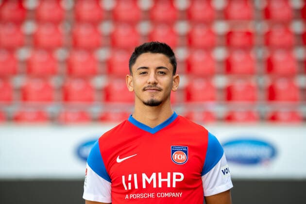Kevin Sessa (FC Heidenheim, 16), GER, 1. FC Heidenheim 1846 e.V., Fussball, 2. Bundesliga, Spielerportraits, Freisteller, Spielzeit 2021 2022, 20.07.2021, GER, 1. FC Heidenheim 1846 e.V., Fussball, 2. Bundesliga, Spielerportraits, Freisteller, Spielzeit 2021 2022, 20.07.2021 Heidenheim Copyright: xEibner-Pressefotox EP_EER