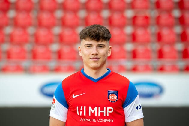 Gianni Mollo (FC Heidenheim, 38), GER, 1. FC Heidenheim 1846 e.V., Fussball, 2. Bundesliga, Spielerportraits, Freisteller, Spielzeit 2021 2022, 20.07.2021, GER, 1. FC Heidenheim 1846 e.V., Fussball, 2. Bundesliga, Spielerportraits, Freisteller, Spielzeit 2021 2022, 20.07.2021 Heidenheim Copyright: xEibner-Pressefotox EP_EER