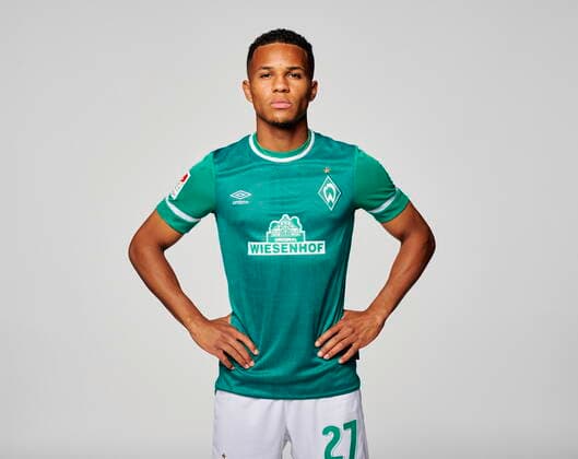 Portraits SV Werder Bremen 2021 2022 SV Werder Bremen; 2.BL, Porträttermin 2021 2022 Felix Agu (Werder Bremen 27)