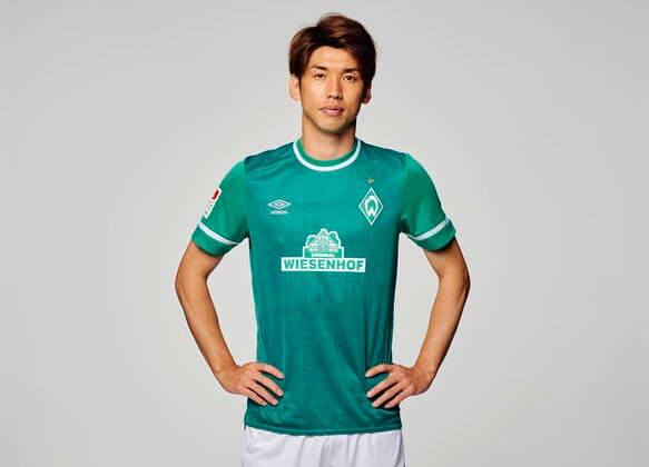 Portraits SV Werder Bremen 2021 2022 SV Werder Bremen; 2.BL, Porträttermin 2021 2022 Yuya Osako (Werder Bremen 08)