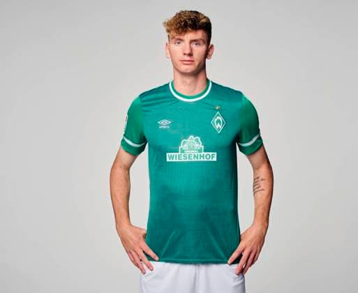 Portraits SV Werder Bremen 2021 2022 SV Werder Bremen; 2.BL, Porträttermin 2021 2022 Nick Woltemade (Werder Bremen 29)
