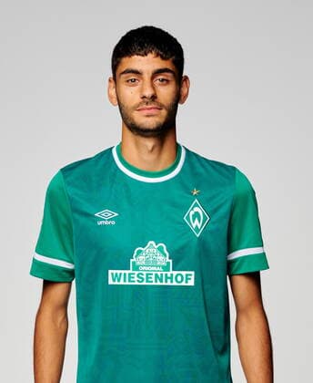 Portraits SV Werder Bremen 2021 2022 SV Werder Bremen; 2.BL, Porträttermin 2021 2022 Eren Dinkci (Werder Bremen 43)