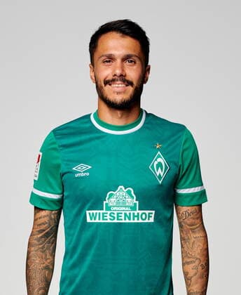 Portraits SV Werder Bremen 2021 2022 SV Werder Bremen; 2.BL, Porträttermin 2021 2022 Leonardo Bittencourt (Werder Bremen 10)