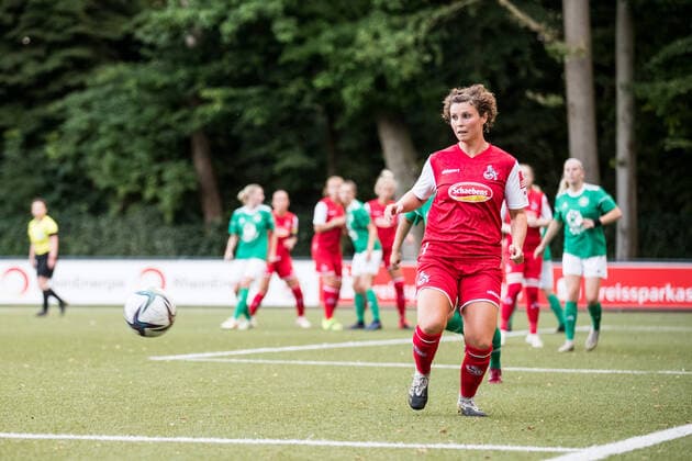 Testspiel: 1. FC Koeln - Vorwaerts SpoHo; 21.07.2021 Anja Pfluger ( 20, 1. FC Koeln) Testspiel: 1. FC Koeln - Vorwaerts SpoHo, Koeln, Geissbockheim DFL REGULATIONS PROHIBIT ANY USE OF PHOTOGRAPHS AS IMAGE SEQUENCES AND OR QUASI-VIDEO. Copyright: xBEAUTIFULxSPORTS Wunderlx