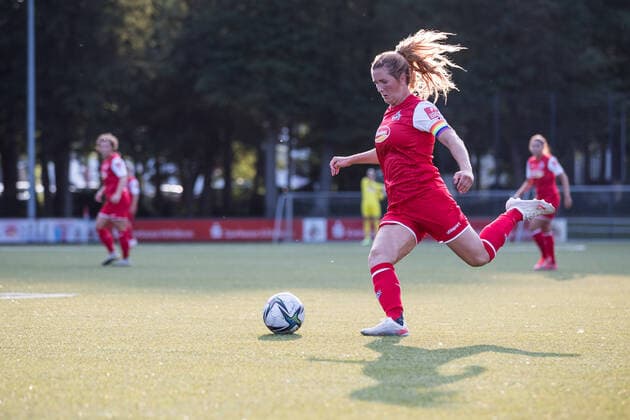Testspiel: 1. FC Koeln - Vorwaerts SpoHo; 21.07.2021 Rachel Rinast ( 31, 1. FC Koeln) Testspiel: 1. FC Koeln - Vorwaerts SpoHo, Koeln, Geissbockheim DFL REGULATIONS PROHIBIT ANY USE OF PHOTOGRAPHS AS IMAGE SEQUENCES AND OR QUASI-VIDEO. Copyright: xBEAUTIFULxSPORTS Wunderlx