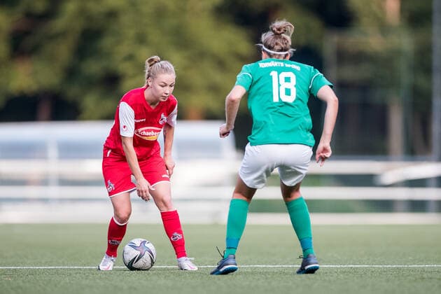 Testspiel: 1. FC Koeln - Vorwaerts SpoHo; 21.07.2021 Zweikampf Weronika Zaistowska ( 24, 1. FC Koeln) Testspiel: 1. FC Koeln - Vorwaerts SpoHo, Koeln, Geissbockheim DFL REGULATIONS PROHIBIT ANY USE OF PHOTOGRAPHS AS IMAGE SEQUENCES AND OR QUASI-VIDEO. Copyright: xBEAUTIFULxSPORTS Wunderlx