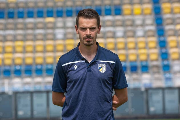 Jena , 220721 , Fussball Regionalliga , FC Carl-Zeiss Jena ; , Termin termin , Portraits im Bild: Co Trainer Munier Raychouni