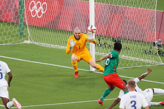 BERNARDONI Paul(FRA), JULY 22, 2021 - Football Soccer : Men s First Round Group A match between Mexico 4-1 France during the Tokyo 2020 Olympic Games, Olympische Spiele, Olympia, OS at the Tokyo Stadium in Tokyo, Japan. Noxthirdxpartyxsales  (165162012)