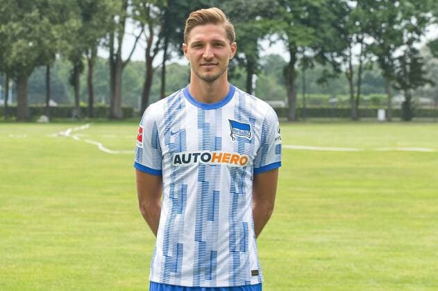 Niklas Stark, Hertha BSC, 1. BL, Portraettermin 2021 2022, 22.07.21, GER, Berlin, Fussball, 22.07.21, Hertha BSC Berlin Copyright: xUwexKoch Eibner-Pressefotox EP_EER