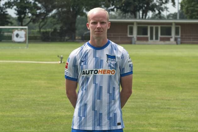 Dennis Jastrzembski, Hertha BSC, 1. BL, Portraettermin 2021 2022, 22.07.21, GER, Berlin, Fussball, 22.07.21, Hertha BSC Berlin Copyright: xUwexKoch Eibner-Pressefotox EP_EER