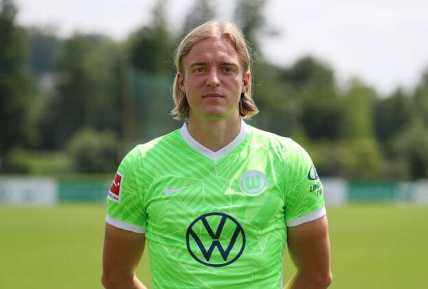 VfL Porträttermin 2021 2022 Bad Waltersdorf, 22.07.2021, VfL Wolfsburg, 1. BL, Porträttermin 2021 2022, Sebastiaan Bornauw (VfL Wolfsburg) Bad Waltersdorf