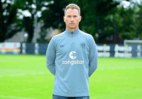 Fußball, 2. BL, FC St. Pauli Porträttermin 2021 2022 Fussball Physiotherapeut James Morgan Hamburg, 08.07.2021, Fussball, FC St. Pauli, Fototermin 2021 Hamburg