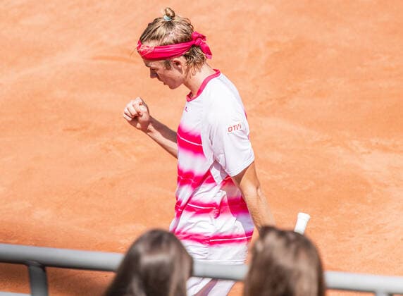 24.07.2021, Sportpark, Kitzbühel, AUT, ATP, Tennis Herren Tour, Generali Open Kitzbühel, Qualifikation, im Bild v.l. Vorname Nachname (NAT), Vorname Nachname (NAT) f.l. Englisch during qualification for the Generali Open Tennis Tournament of the ATP Tour at the Sportpark in Kitzbühel, Austria on 2021 07 24.