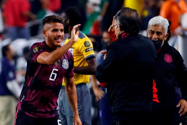 Jonathan dos Santos (L) of Mexico celebrates after scoring during the Gold Cup quarter finals soccer match between Mexico and Honduras at State Farm stadium in Glendale, USA, 24 July 2021. Mexico and Honduras !ACHTUNG: NUR REDAKTIONELLE NUTZUNG!  Copyright: xCARLOSxRAMÍREZx AMDEP7854 20210725-5b28963c006222734418138eafe09fc2dbe246a9