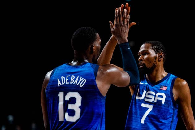 210725 Edrice Femi Adebayo and Kevin Wayne Durant of USA celebrate in the basketball game between France and USA during day 2 of the Tokyo 2020 Olympic Games, Olympische Spiele, Olympia, OS on July 25, 2021 in Tokyo. Photo: Jon Olav Nesvold BILDBYRAN COP 217 JE0005 basket basketball olympic games olympics os ol olympiska spel olympiske leker tokyo2020 tokyo 2020 tokyo-os tokyo-ol bbeng frankrike frankriket france usa united states jubel Copyright: JONxOLAVxNESVOLD BB210725JE085