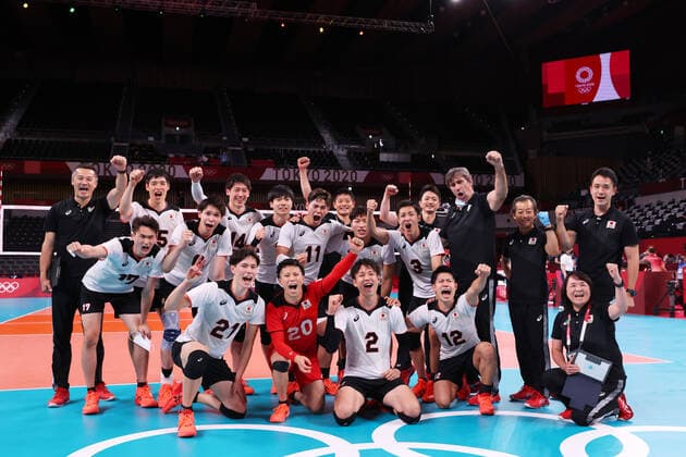Sport Bilder des Tages Japan team group, Mannschaftsbild, Totale (JPN), JULY 26, 2021 - Volleyball : Men s Preliminary round pool A match between Japan 3-1 Canada during the Tokyo 2020 Olympic Games, Olympische Spiele, Olympia, OS at the Ariake Arena in Tokyo, Japan. Noxthirdxpartyxsales  (165528604)