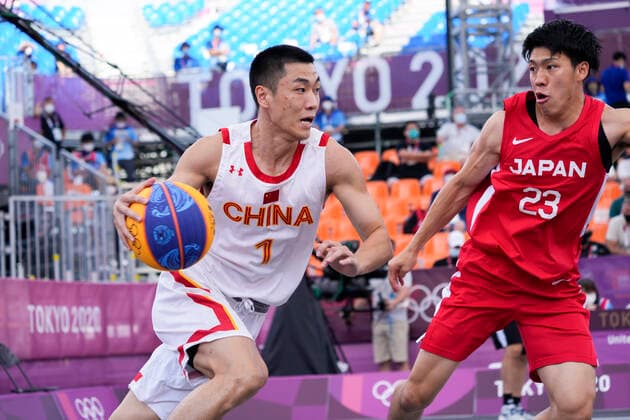 (210727) -- TOKYO, July 27, 2021 -- Gao Shiyan of China drives during the pool round of men s 3X3 basketball match between China and Japan in Tokyo, Japan, July 27, 2021. ) (TOKYO2020)JAPAN-TOKYO-OLY-3x3 BASKETBALL-CHINA VS JAPAN ZhangxXiaoyu 