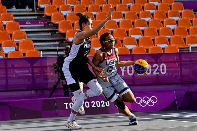 Gray Allisha (USA) vs Filip Ana Maria (Fra) BASKET3X3 : USA vs France - femmes - Jeux Olympiques - Tokyo - 28 07 2021 JBAutissier Panoramic 