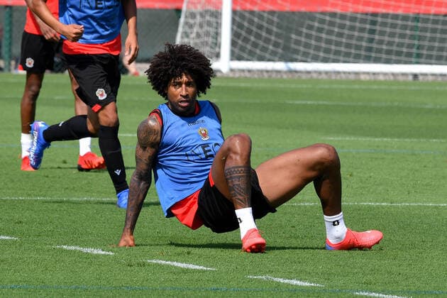 Dante Bonfim Costa Santos - Entrainement de l OGC Nice au Centre d Entrainement et de Formation de l OGC Nice. FOOTBALL : Entrainement de l OGC Nice - 28 07 2021 LionelUrman Panoramic 