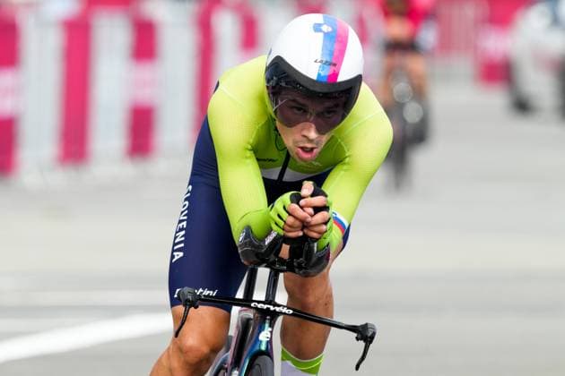 Tokio 2020 im Jahr 2021, Rückblick: Olympische Highlights Sport Bilder des Tages ROGLIC Primoz (SLO), JULY 28, 2021 - Cycling : Men s Individual Time Trial during the Tokyo 2020 Olympic Games, Olympische Spiele, Olympia, OS at the Fuji International Speedway in Shizuoka, Japan. Noxthirdxpartyxsales  (165698094)