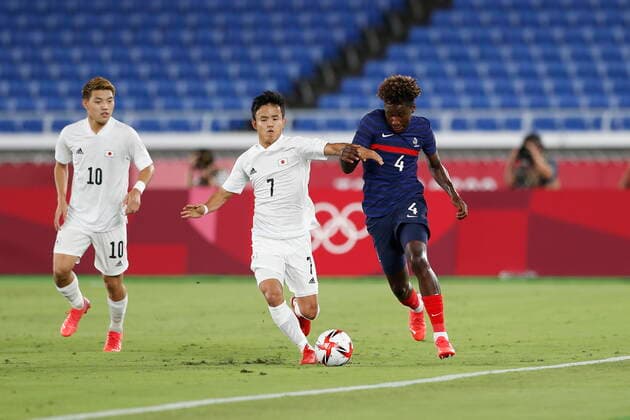 (L-R) Takefusa Kubo (JPN), Timothee Pembele (FRA), JULY 28, 2021 - Football Soccer : Tokyo 2020 Olympic Games, Olympische Spiele, Olympia, OS Men s football 1st round group A match between France 0-4 Japan at the International Stadium Yokohama in Yokohama, Japan. Noxthirdxpartyxsales  (165779677)