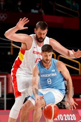 Spain s Marc Gasol (L) in action against Argentina s Nico Laprovittola (R) during their match for Group C of men s basketball between Spain and Argentina for the 2020 Olympic Games, Olympische Spiele, Olympia, OS at the Saitama Super Arena in Tokyo, Japan, 29 July 2021. 2020 Olympics Basketball: Spain - Argentina !ACHTUNG: NUR REDAKTIONELLE NUTZUNG!  Copyright: xKaixFörsterlingx EVE4141 20210729-5419c09d681a97280e0a12f7ed29bb82cb25e89d