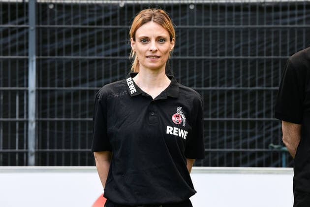 Mannschaftsärztin Dr. Bettina Kuper; 1. FC Köln; 1.BL, Porträttermin 2021 2022