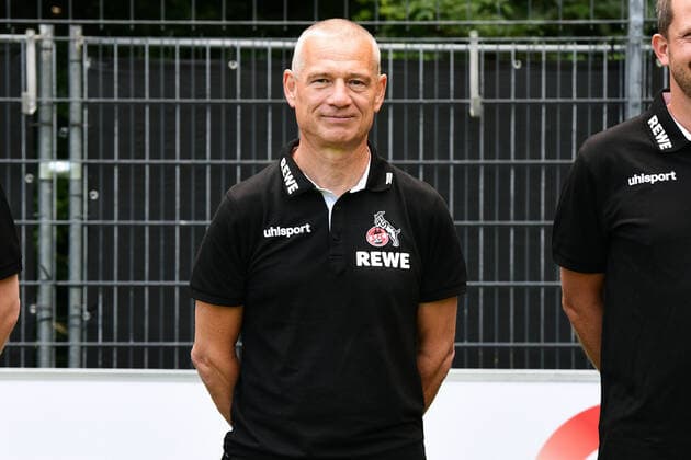Busfahrer Michael Liebetrut; 1. FC Köln; 1.BL, Porträttermin 2021 2022