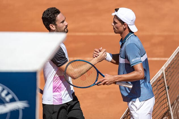 29.07.2021, Sportpark, Kitzbühel, AUT, ATP, Tennis Herren Tour, Generali Open Kitzbühel, Viertelfinale, im Bild v.l. Gianluca Mager (ITA), Daniel Altmaier (GER) f.l. Gianluca Mager of Italy Daniel Altmaier of Germany during the quarter final matchGenerali Open Tennis Tournament of the ATP Tour at the Sportpark in Kitzbühel, Austria on 2021 07 29.