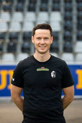 Dr. Helge Eberbach (SC Freiburg, Mannschaftsarzt), GER, SC Freiburg, 29.07.2021, Media Day Fussball Bundesliga, Spielzeit 2021 2022 DFL REGULATIONS PROHIBIT ANY USE OF PHOTOGRAPHS AS IMAGE SEQUENCES AND OR uerthQUASI-VIDEO GER, SC Freiburg, 29.07.2021, Media Day Fussball Bundesliga, Spielzeit 2021 2022 Freiburg Copyright: xEibnerxPressefotox EP_EER