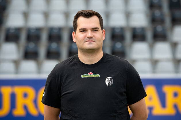 Max Beckmann (SC Freiburg, Zeugwart), GER, SC Freiburg, 29.07.2021, Media Day Fussball Bundesliga, Spielzeit 2021 2022 DFL REGULATIONS PROHIBIT ANY USE OF PHOTOGRAPHS AS IMAGE SEQUENCES AND OR uerthQUASI-VIDEO GER, SC Freiburg, 29.07.2021, Media Day Fussball Bundesliga, Spielzeit 2021 2022 Freiburg Copyright: xEibnerxPressefotox EP_EER