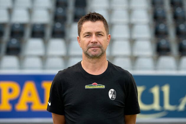 Stefan Spohn (SC Freiburg, Busfahrer), GER, SC Freiburg, 29.07.2021, Media Day Fussball Bundesliga, Spielzeit 2021 2022 DFL REGULATIONS PROHIBIT ANY USE OF PHOTOGRAPHS AS IMAGE SEQUENCES AND OR uerthQUASI-VIDEO GER, SC Freiburg, 29.07.2021, Media Day Fussball Bundesliga, Spielzeit 2021 2022 Freiburg Copyright: xEibnerxPressefotox EP_EER