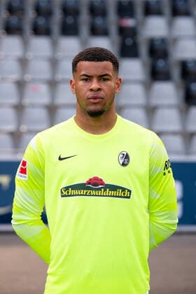 Noah Atubolu (SC Freiburg, 21), GER, SC Freiburg, 29.07.2021, Media Day Fussball Bundesliga, Spielzeit 2021 2022 DFL REGULATIONS PROHIBIT ANY USE OF PHOTOGRAPHS AS IMAGE SEQUENCES AND OR uerthQUASI-VIDEO GER, SC Freiburg, 29.07.2021, Media Day Fussball Bundesliga, Spielzeit 2021 2022 Freiburg Copyright: xEibnerxPressefotox EP_EER