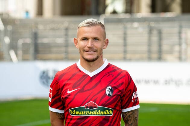 Jonathan Schmid (SC Freiburg, 7), GER, SC Freiburg, 29.07.2021, Media Day Fussball Bundesliga, Spielzeit 2021 2022 DFL REGULATIONS PROHIBIT ANY USE OF PHOTOGRAPHS AS IMAGE SEQUENCES AND OR uerthQUASI-VIDEO GER, SC Freiburg, 29.07.2021, Media Day Fussball Bundesliga, Spielzeit 2021 2022 Freiburg Copyright: xEibnerxPressefotox EP_EER